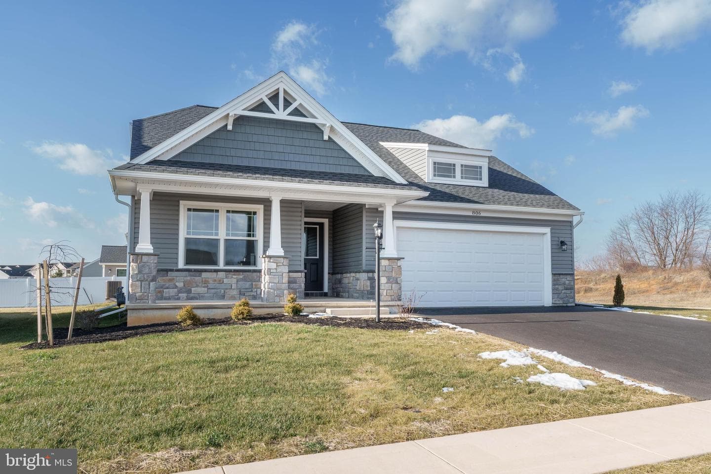 806 Greenwich Lane