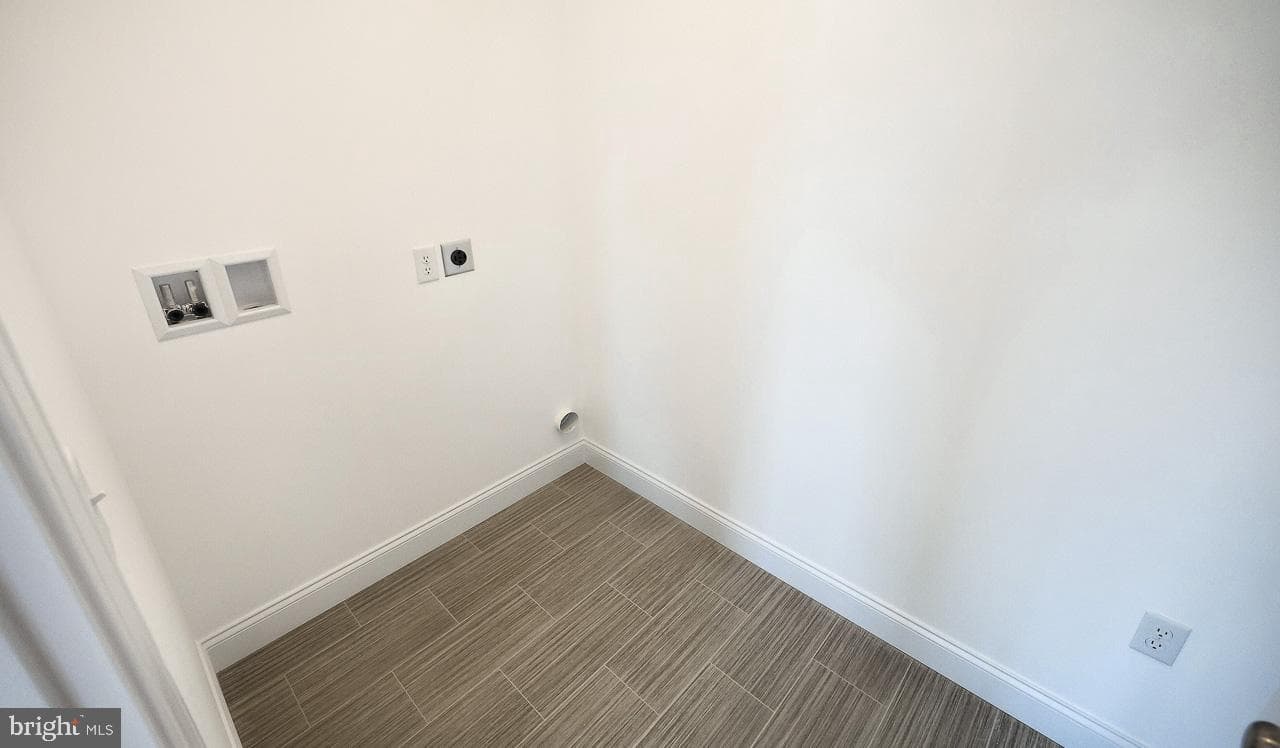 610 Estate Drive photo 28