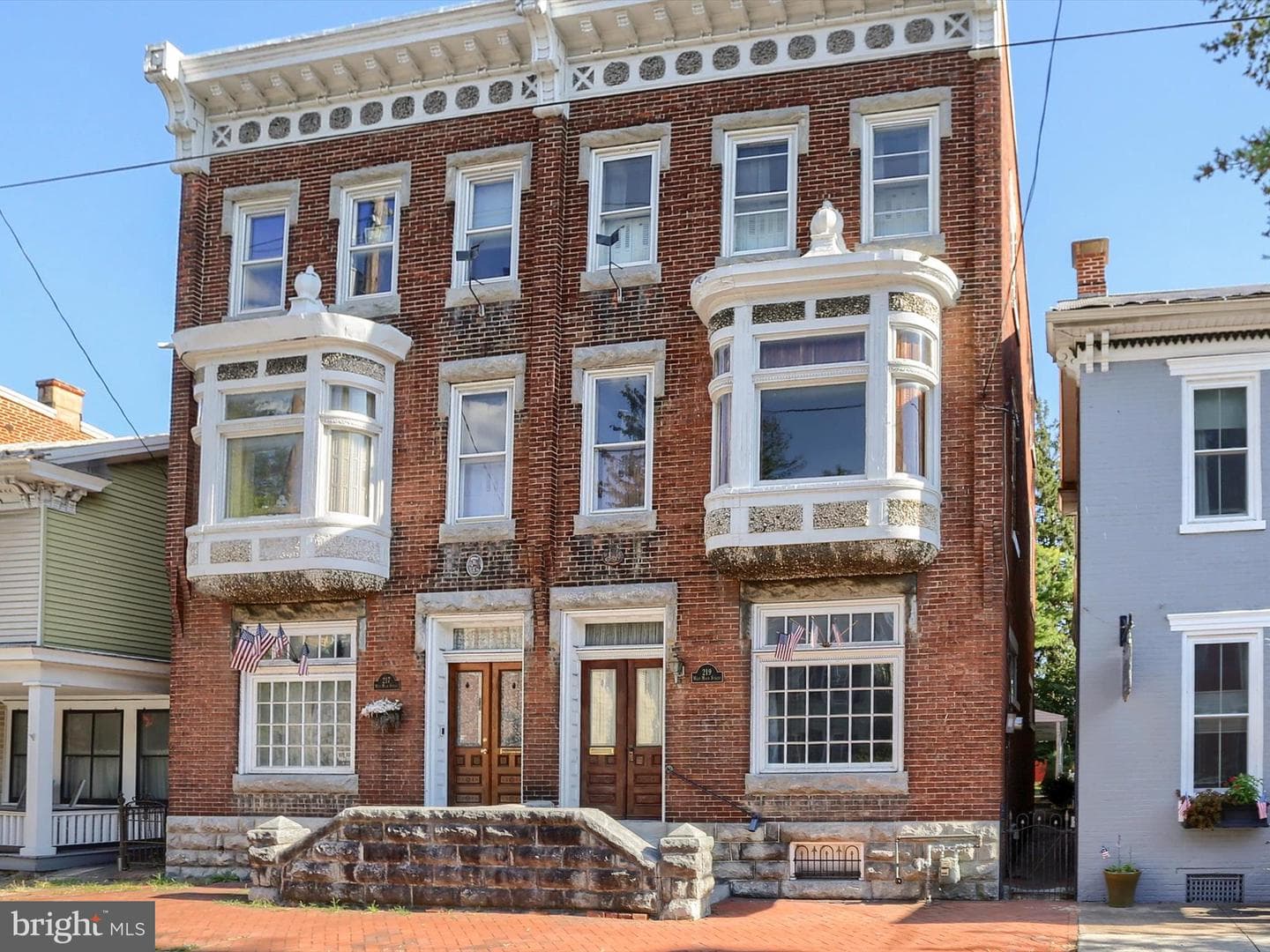 219 W Main Street photo 50