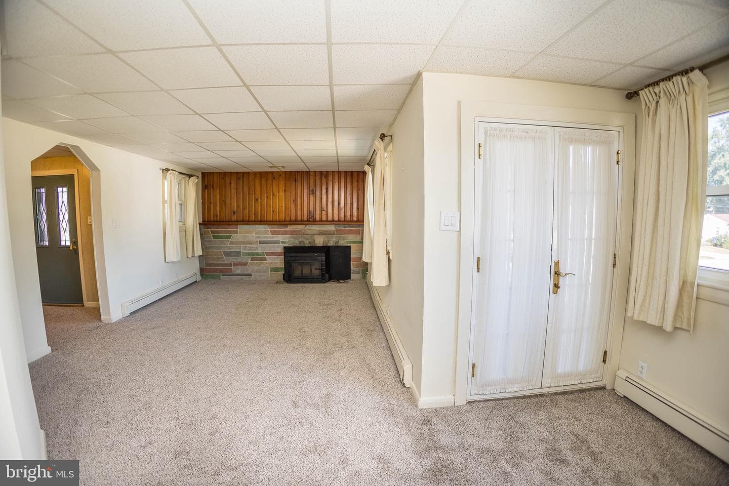 716 Elkwood Street photo 17