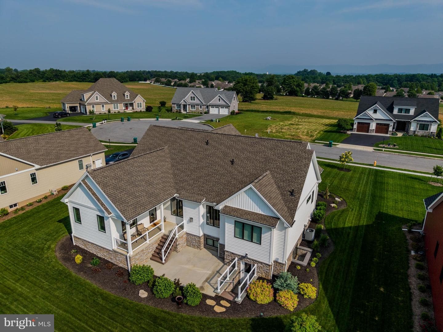 1011 Stonehill Lane photo 8