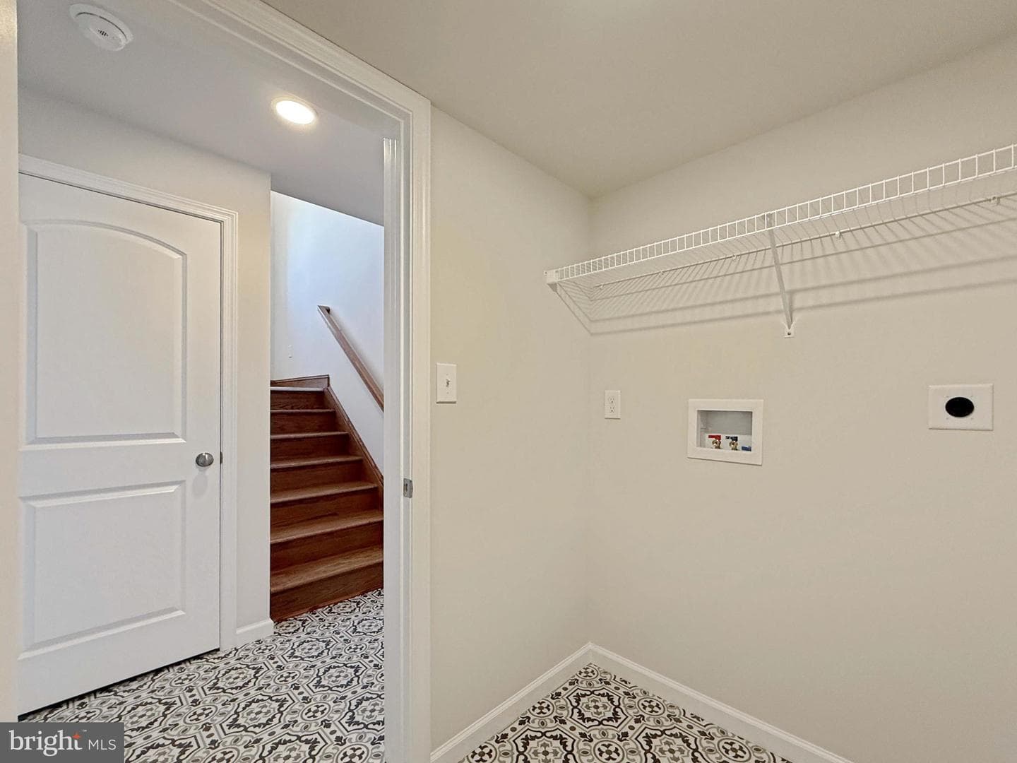 10 Cheltenham Lane photo 35