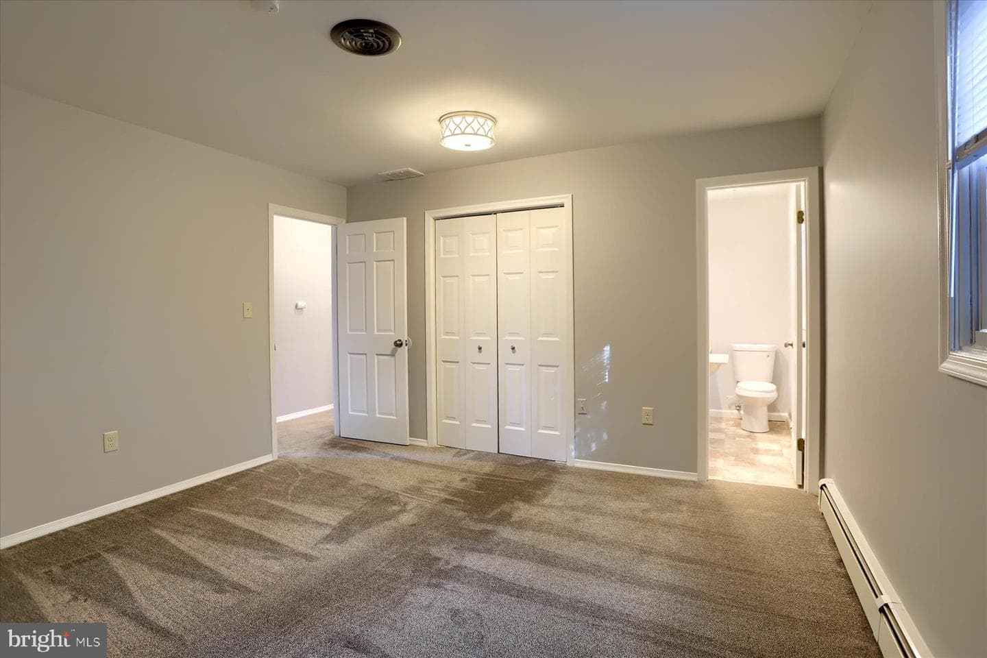 419 Mountain Street photo 20
