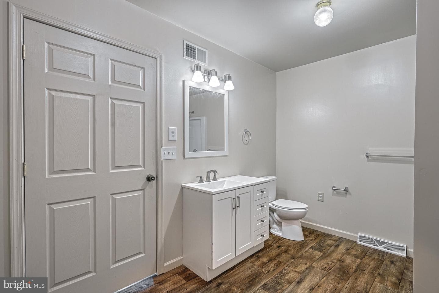 305 W Shady Ln photo 35