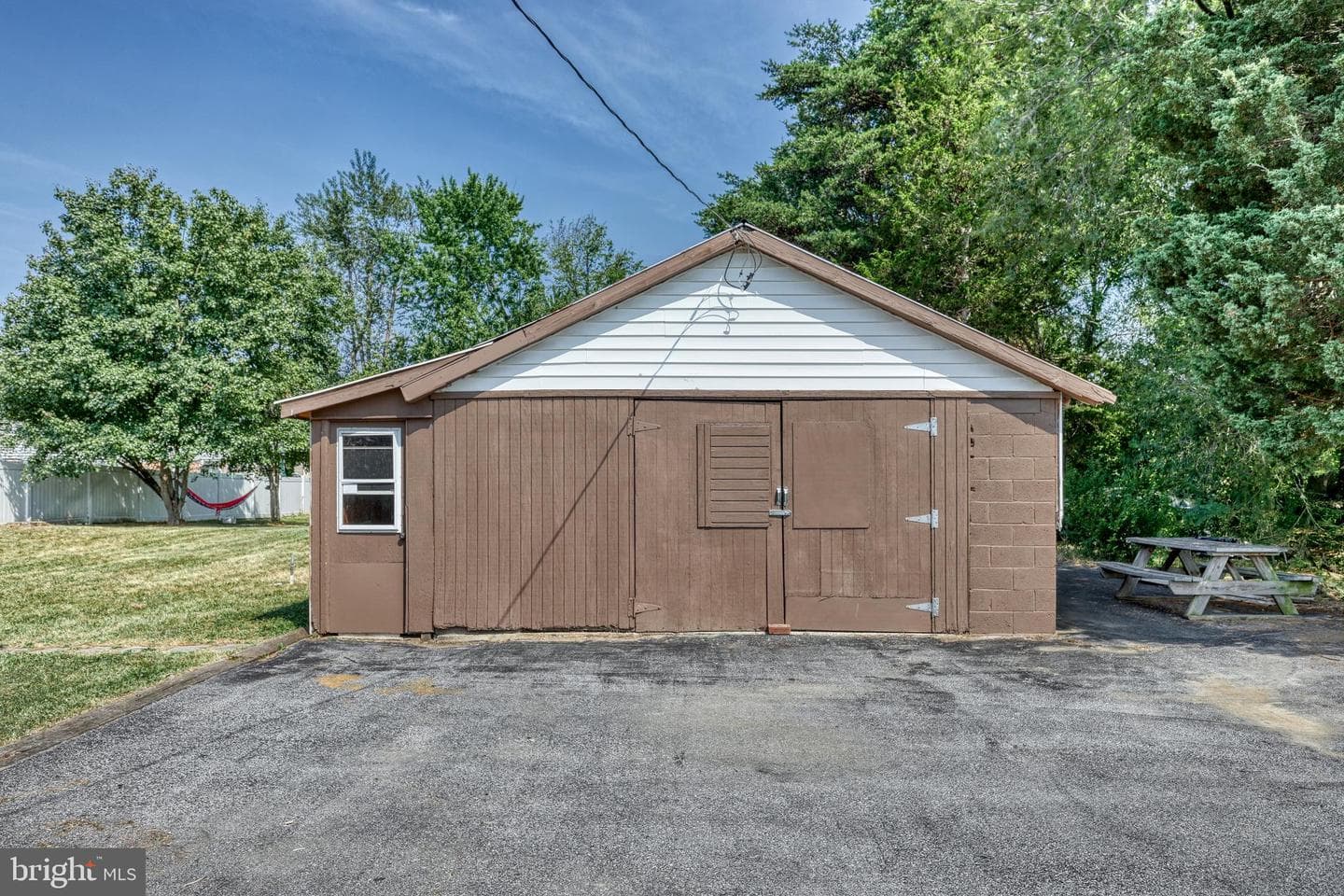 305 W Shady Ln photo 62