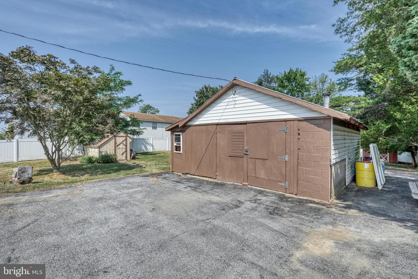 305 W Shady Ln photo 64