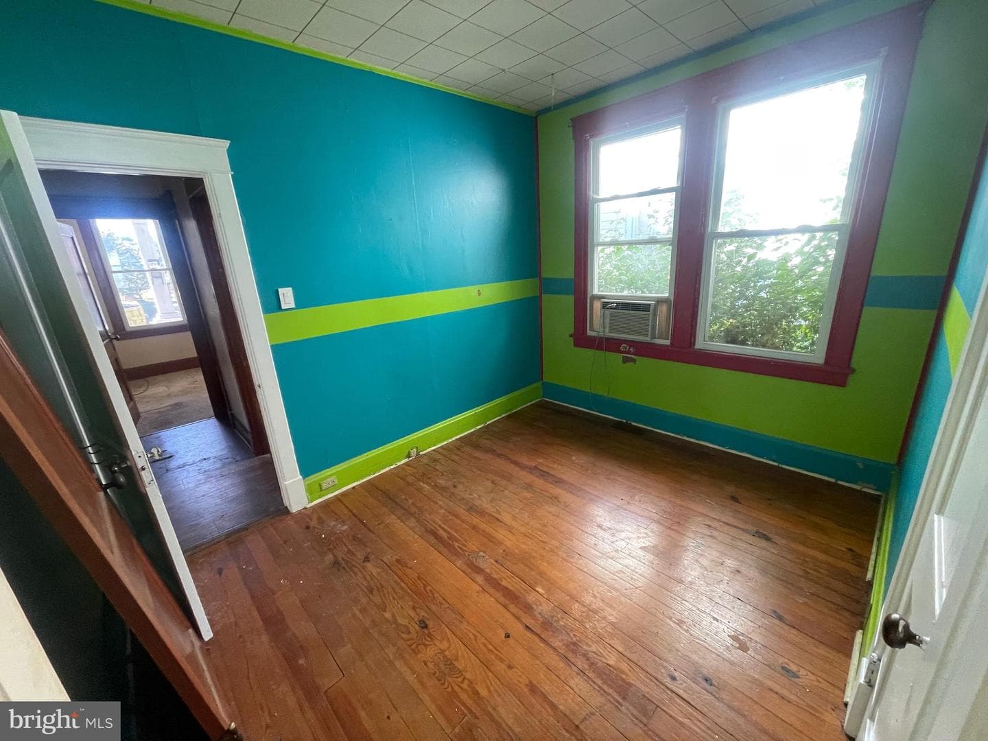329 Franklin Street photo 6