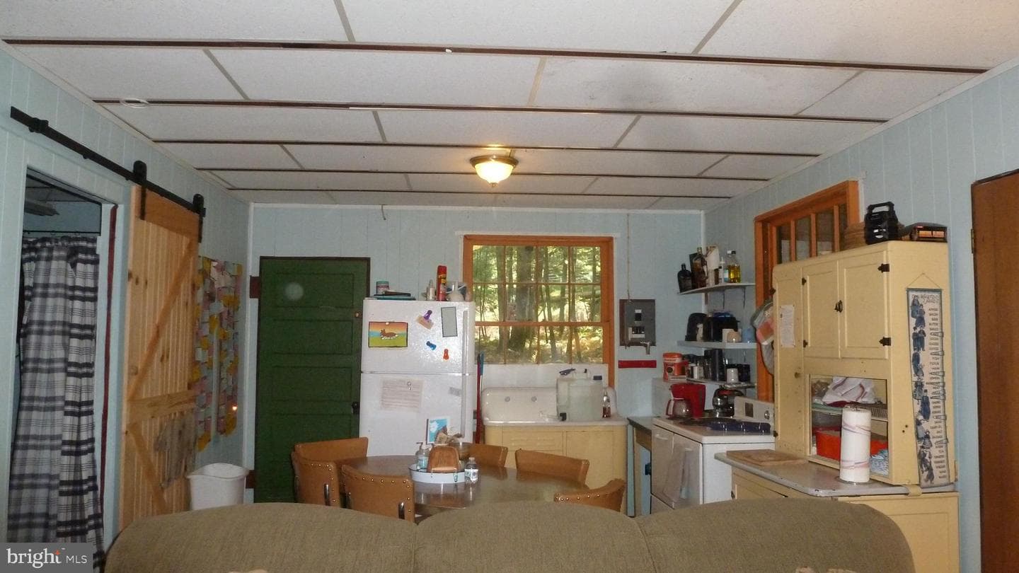 60 Murphy Road photo 7