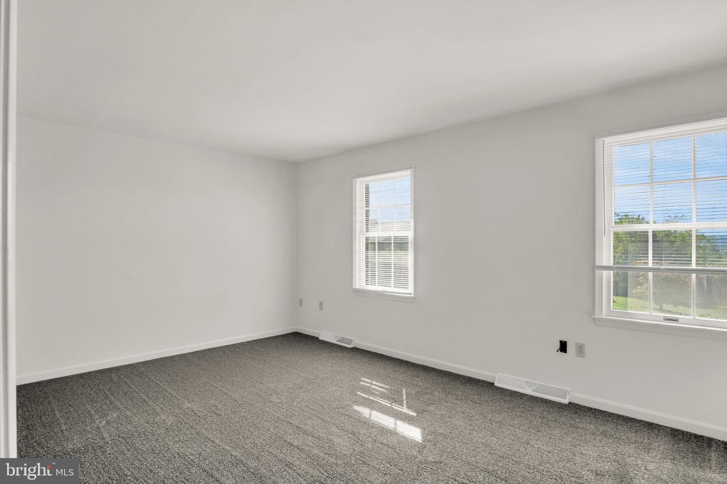 653 Park Ridge Drive photo 16