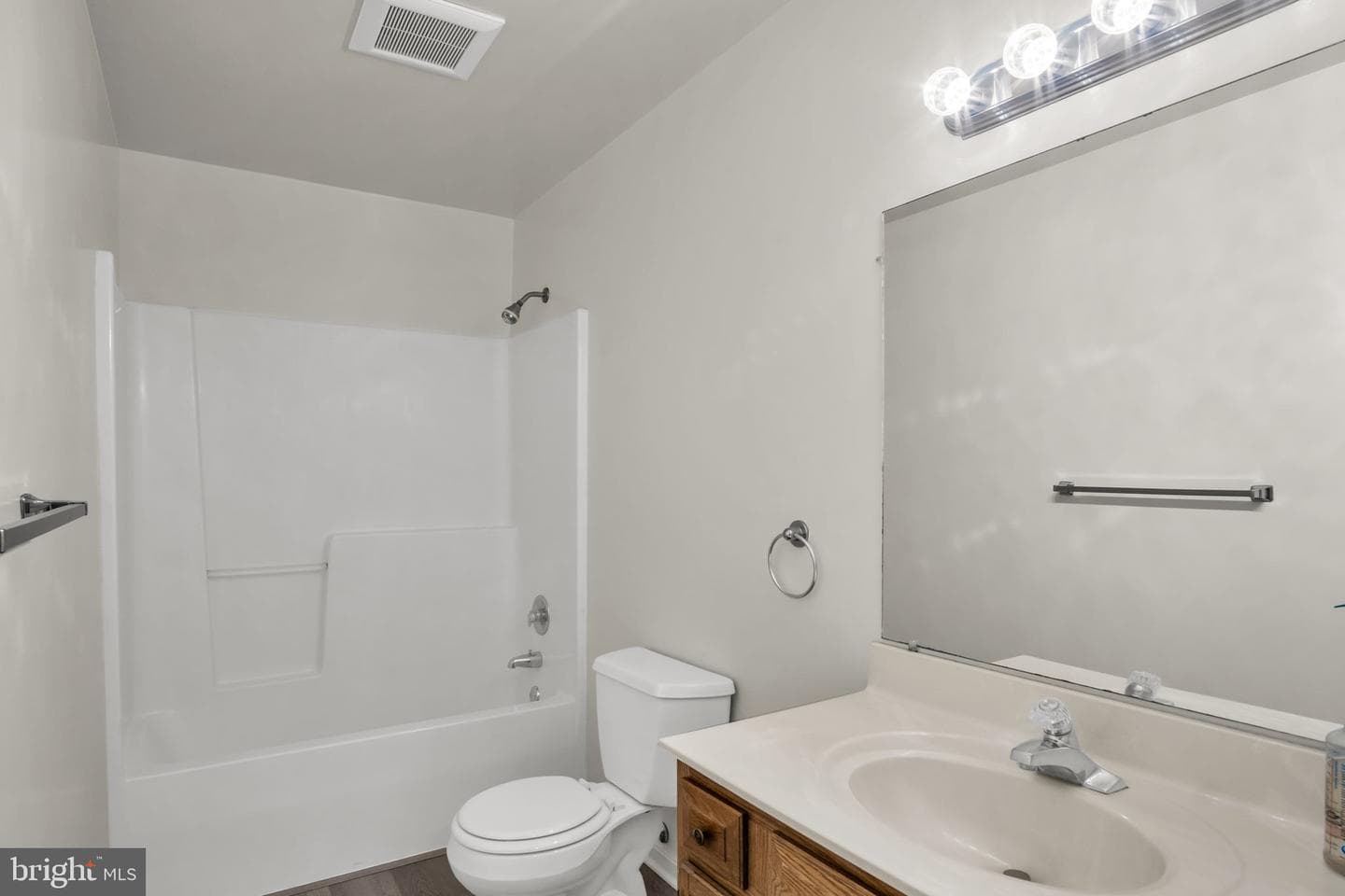 653 Park Ridge Drive photo 19