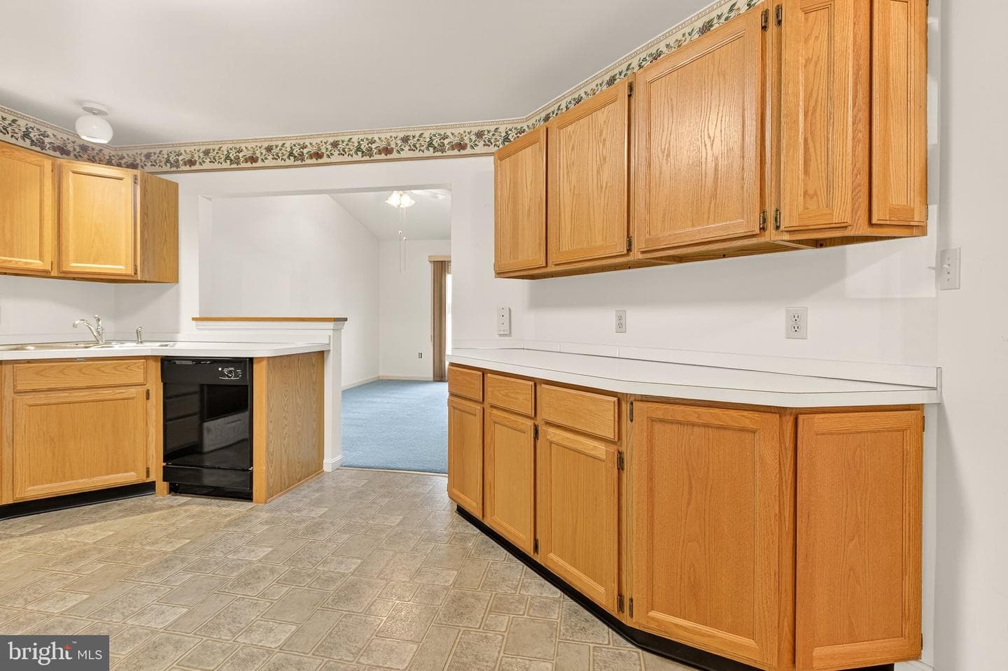 1350 Sugar Maple Court photo 7
