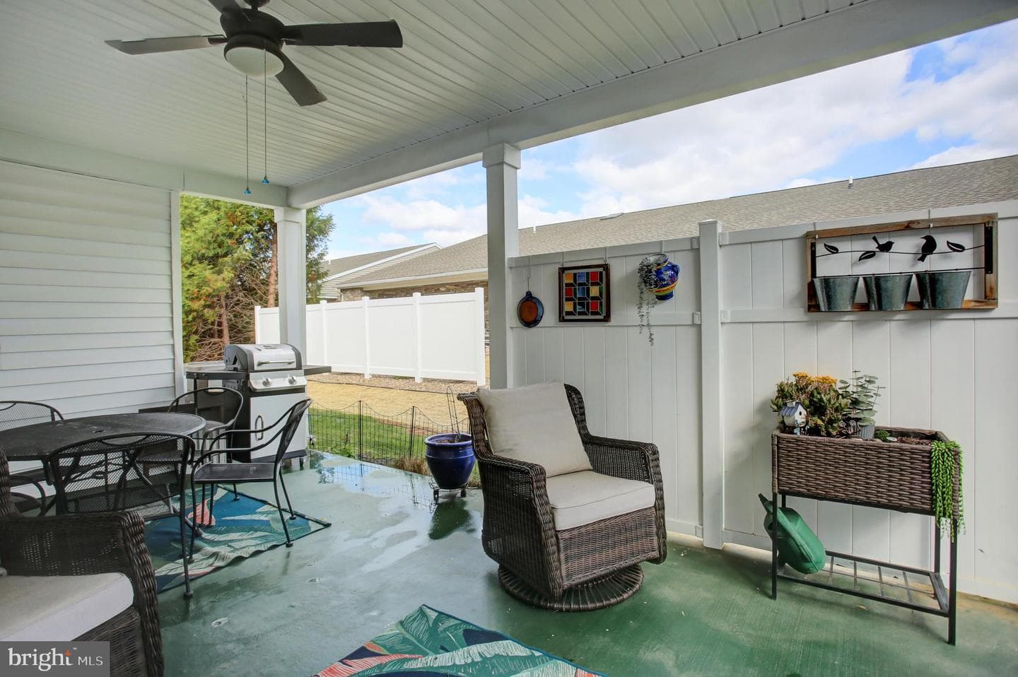 108 Cardinal Drive photo 32
