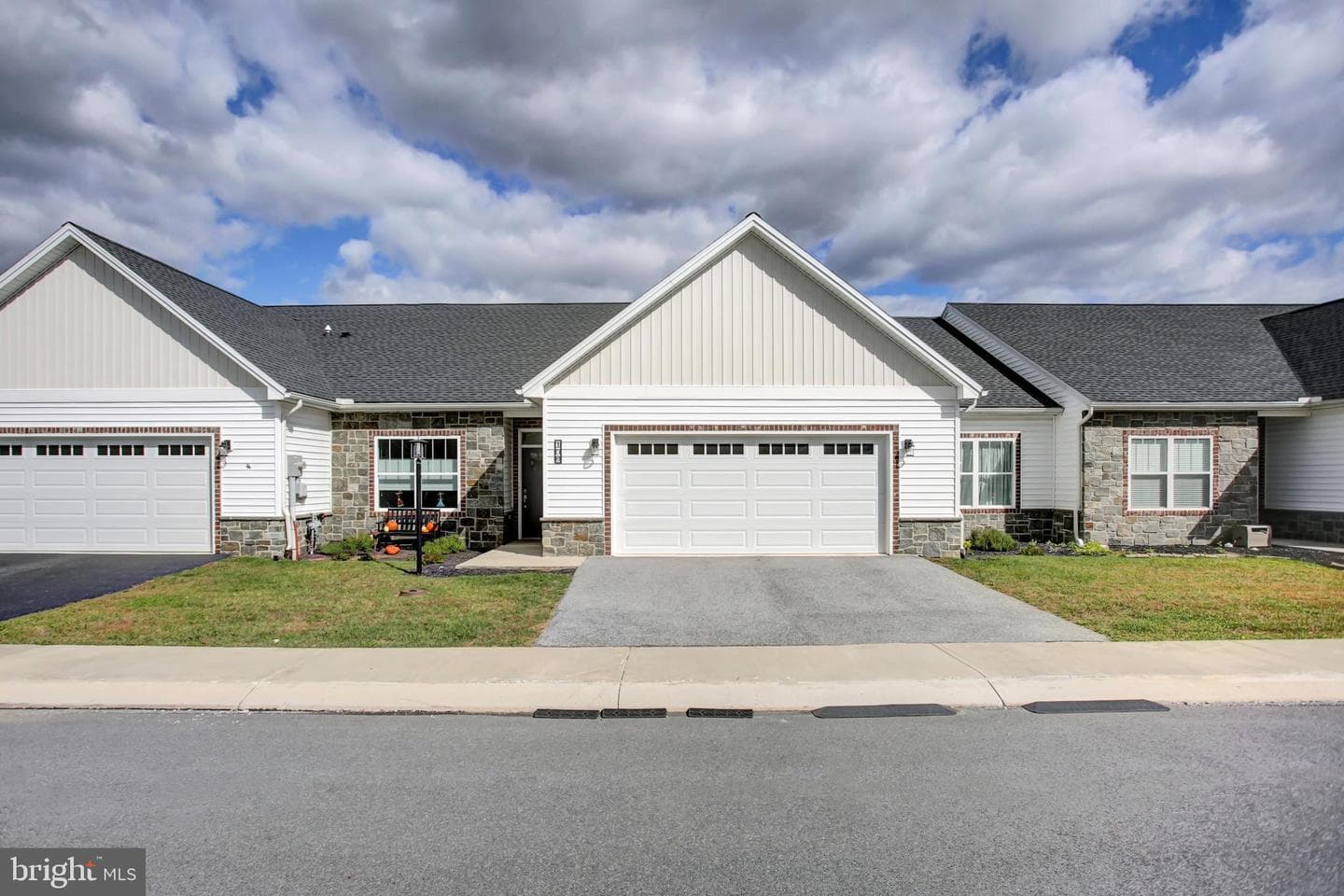 108 Cardinal Drive photo 35