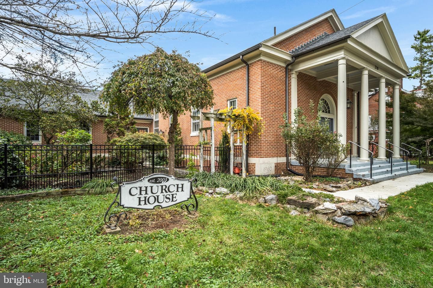 250 Mooreland Avenue photo 5