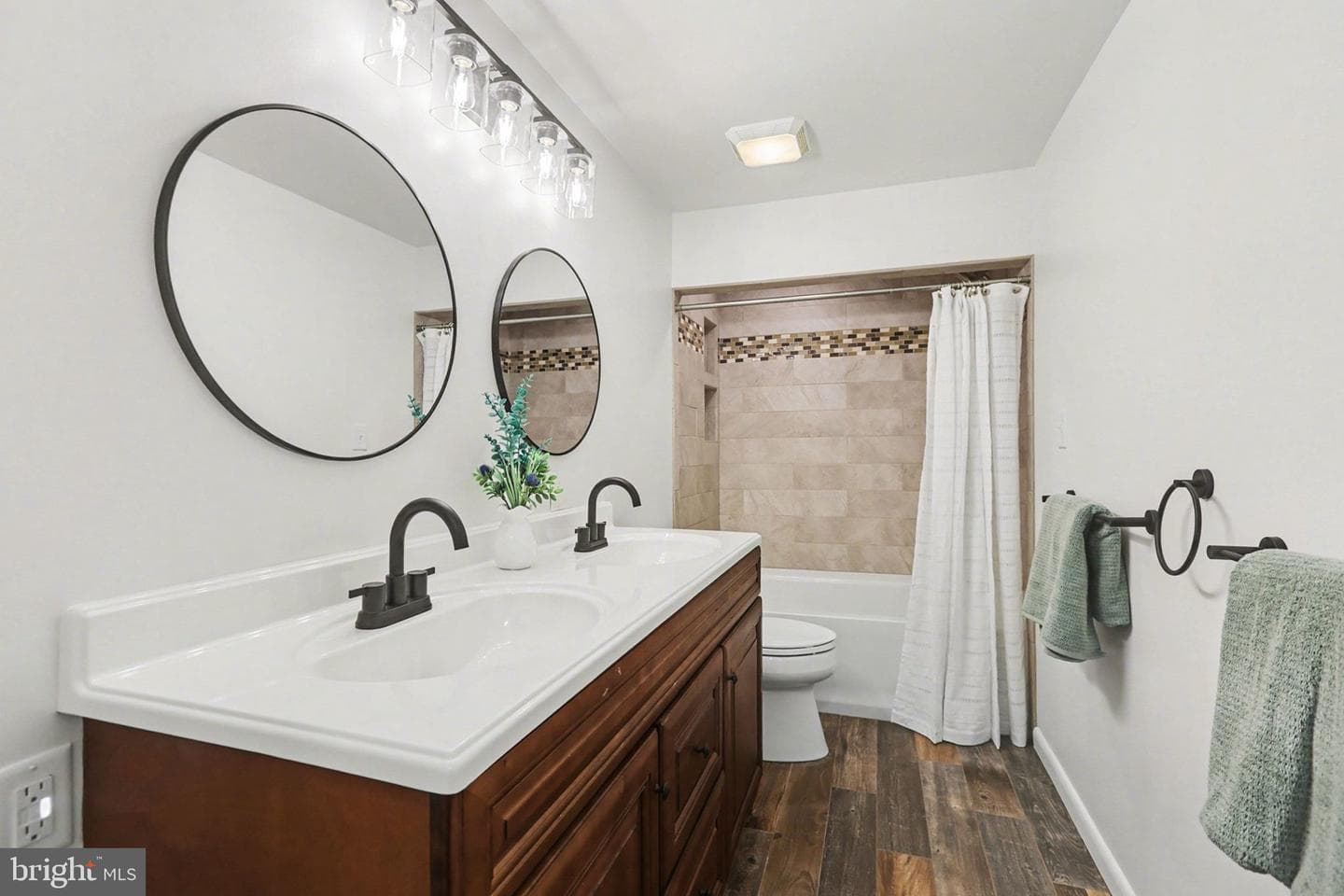 1006 Sheffield Avenue photo 20