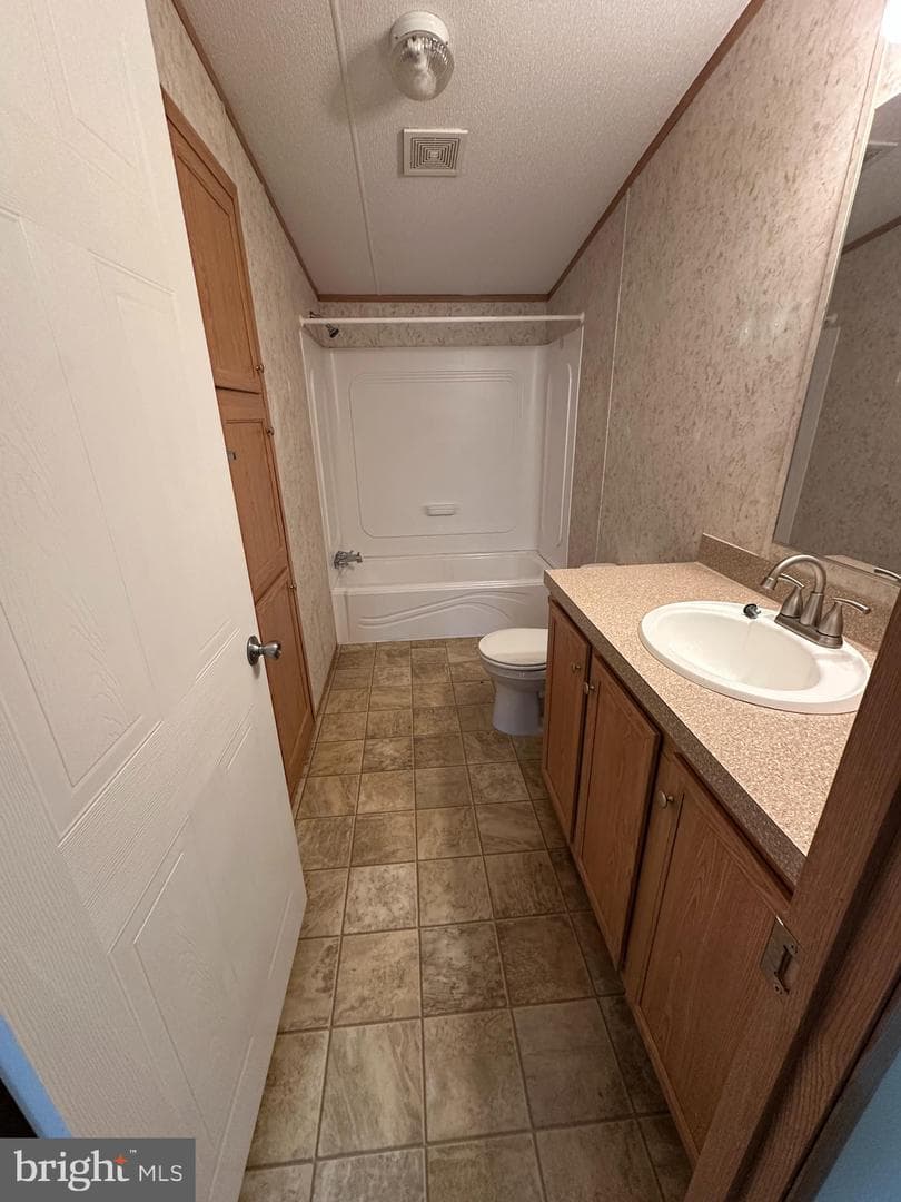 52 Lori Circle photo 23