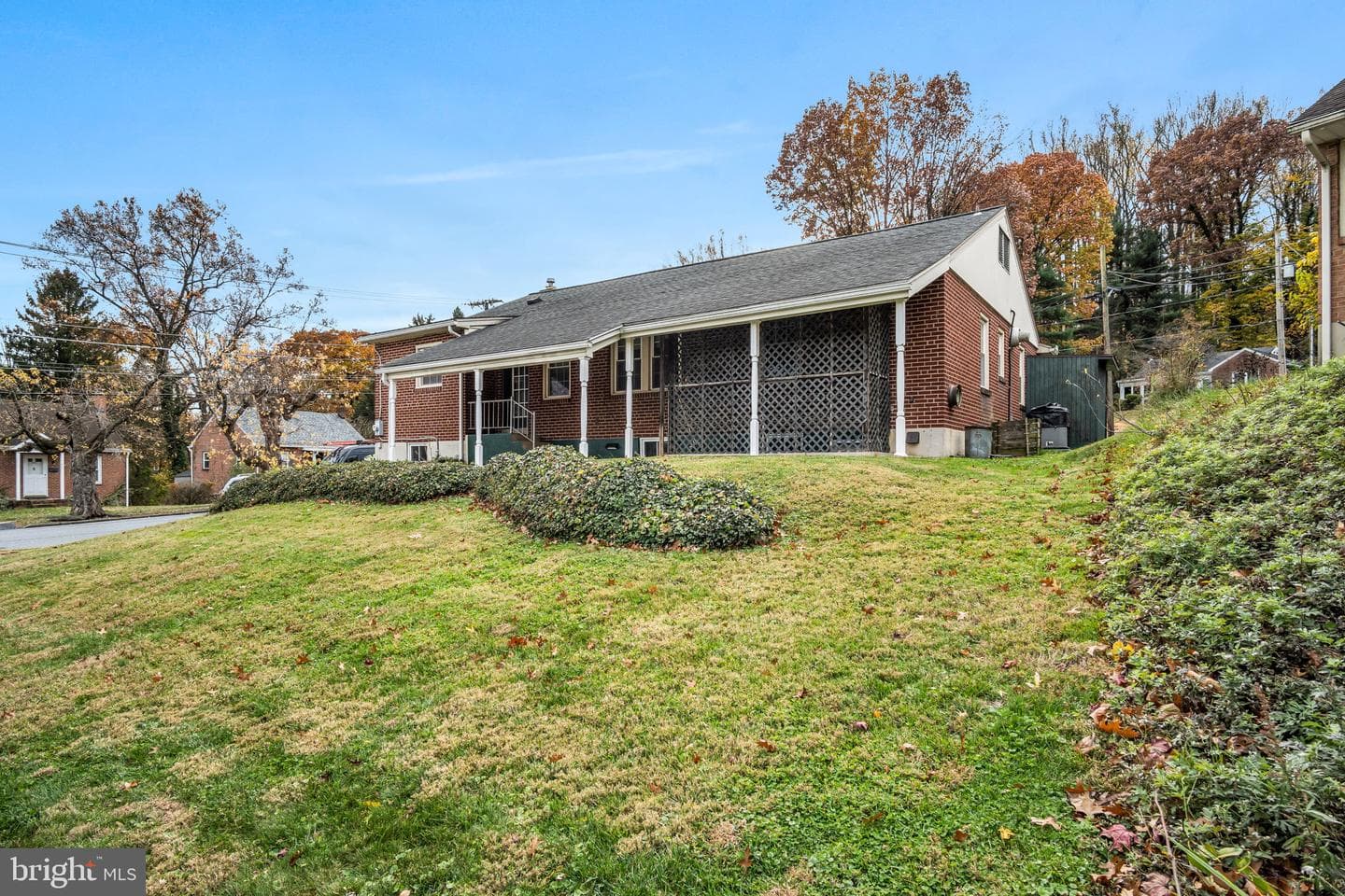 201 Poplar Avenue photo 6