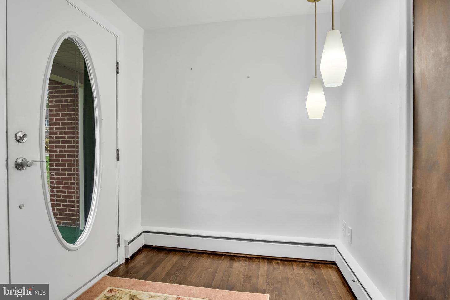 201 Poplar Avenue photo 8