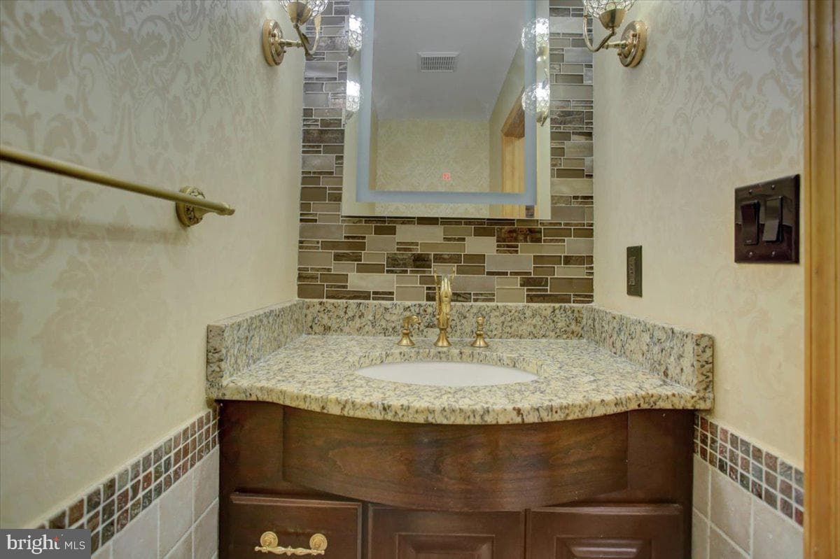 409 William Drive photo 26