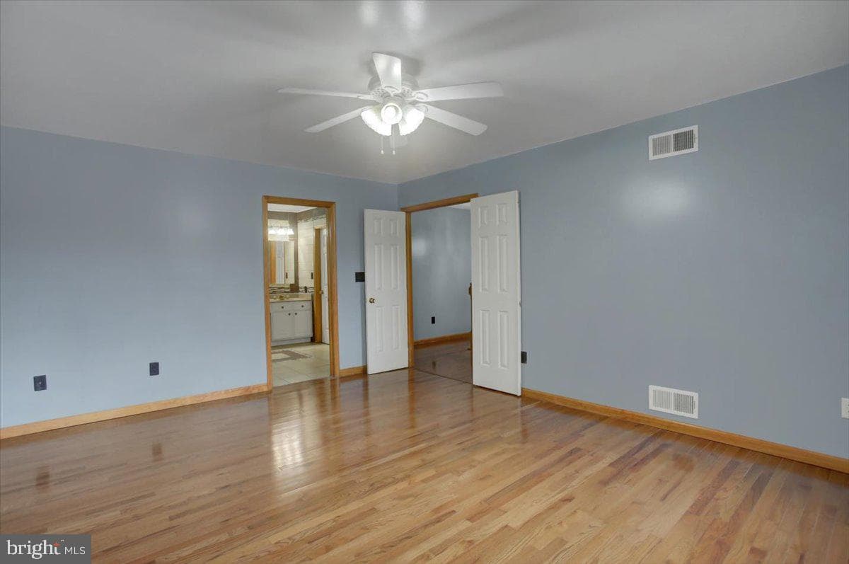 409 William Drive photo 31