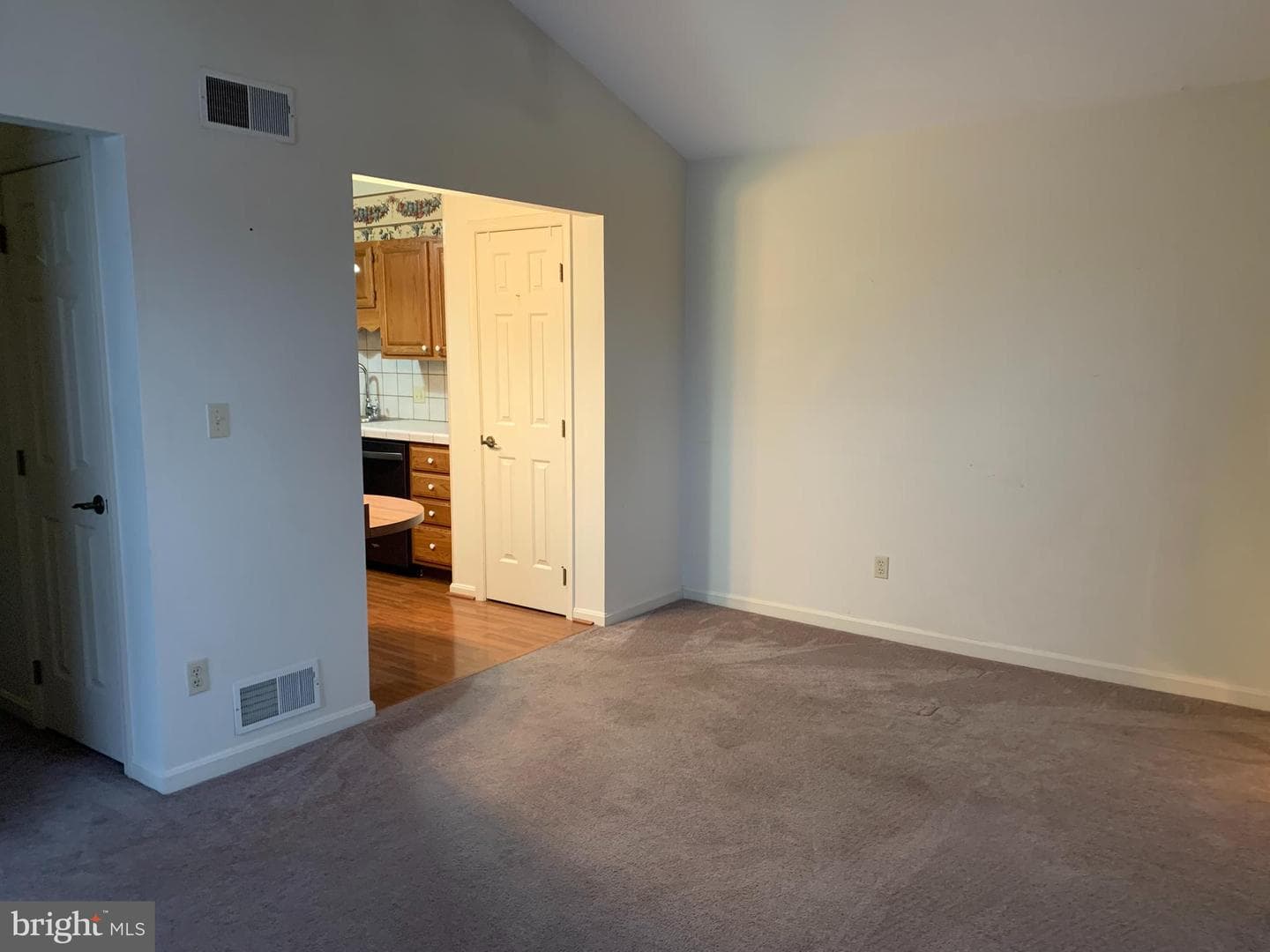 143 Strayer Drive photo 5