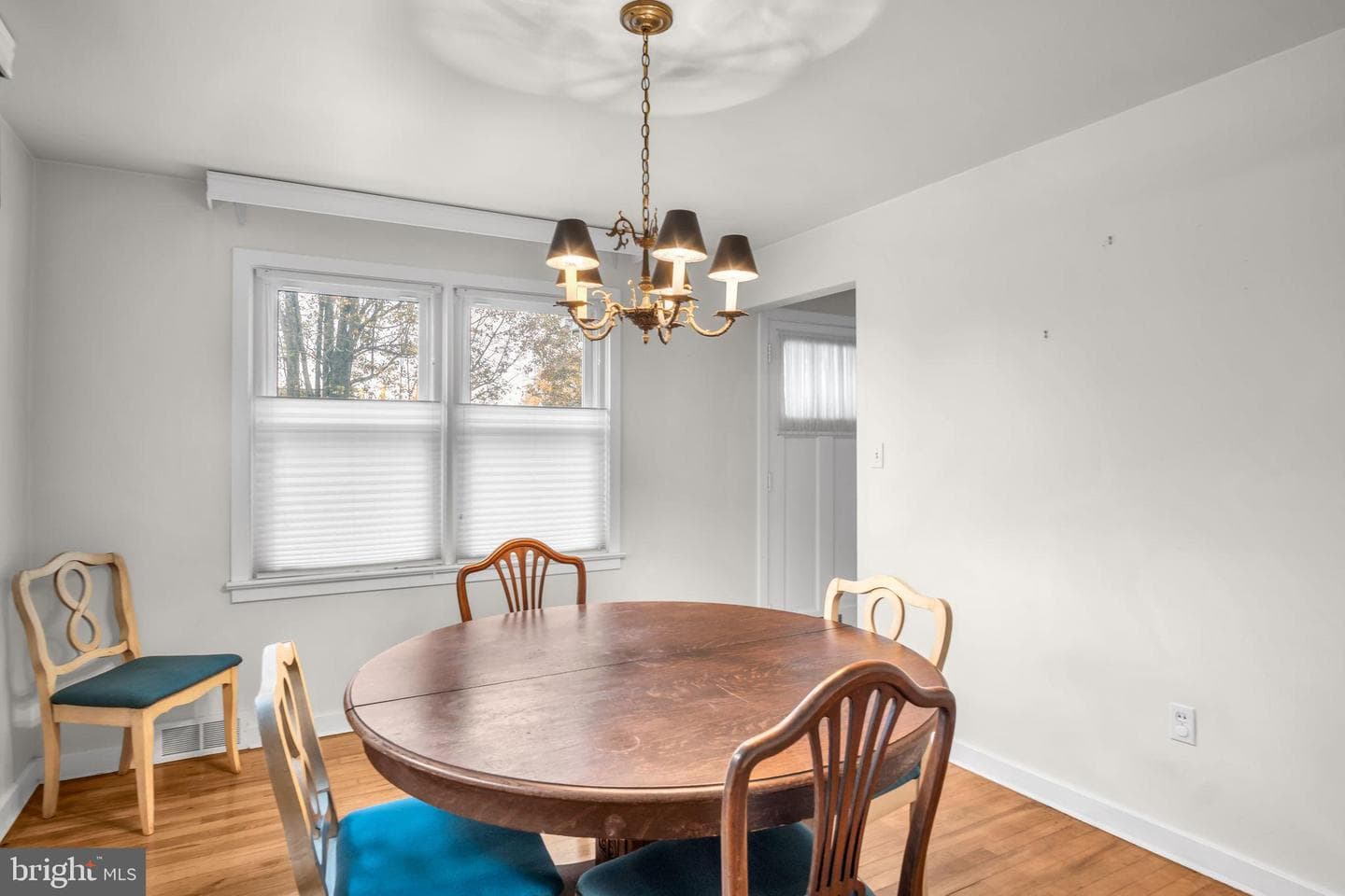 2138 Chestnut Street photo 8