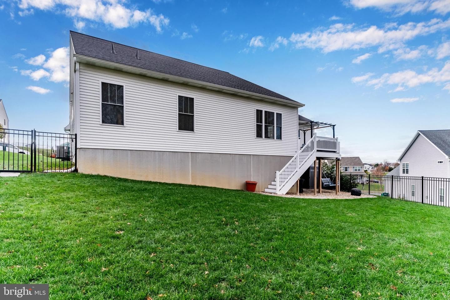 290 Poplar Drive photo 36