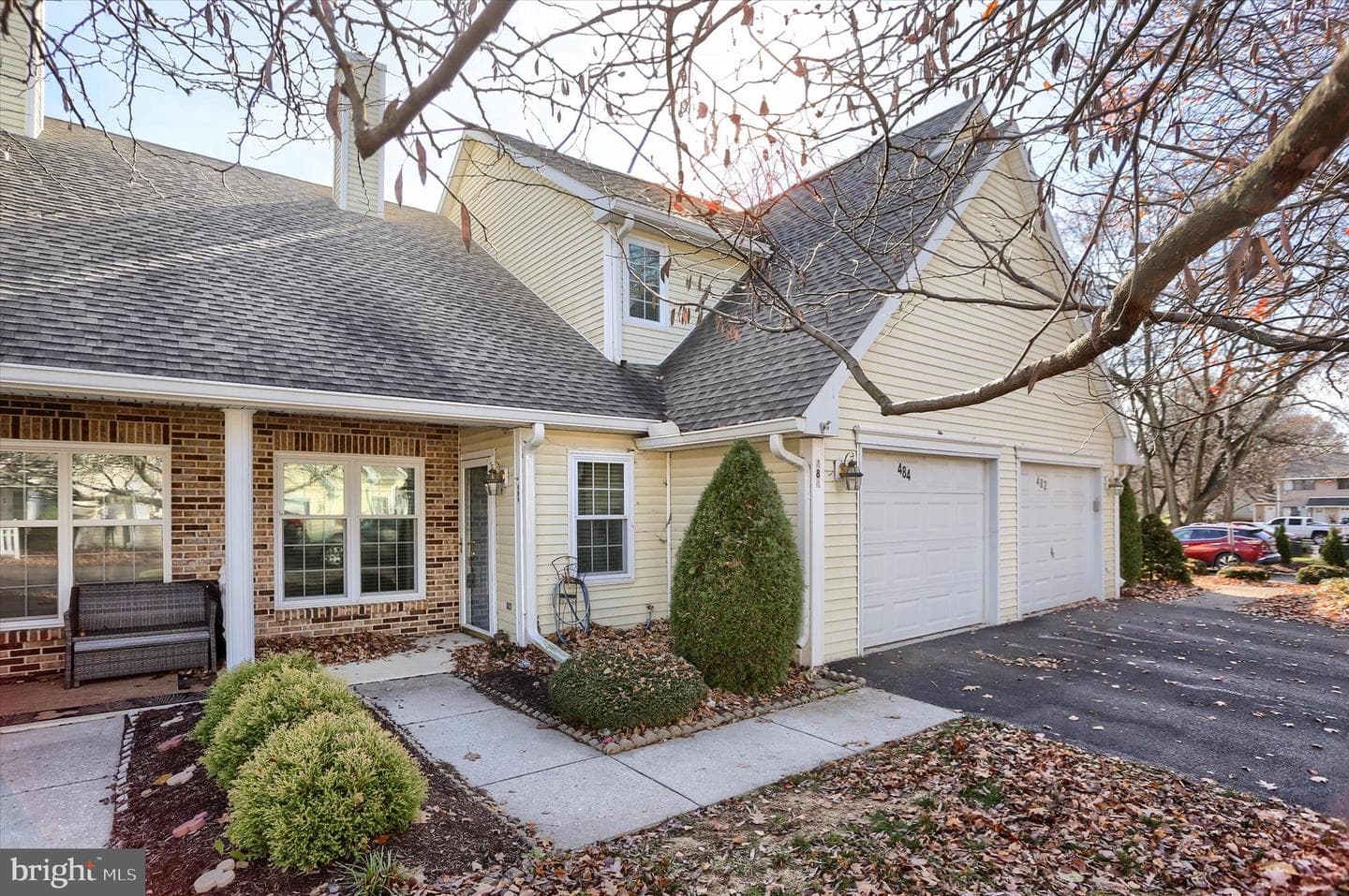 484 Brighton Place photo 2