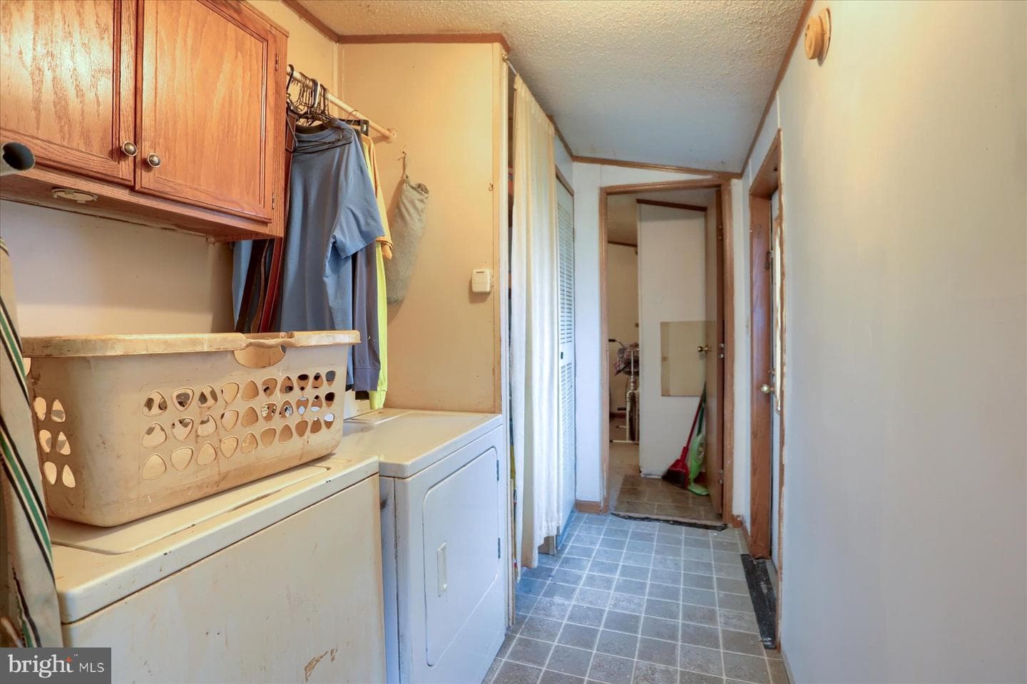 21 Walnut Lane photo 14