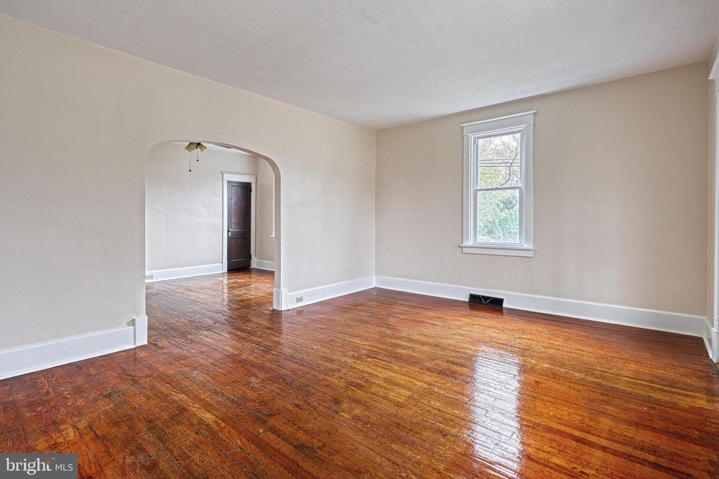1817 Elm Street photo 8