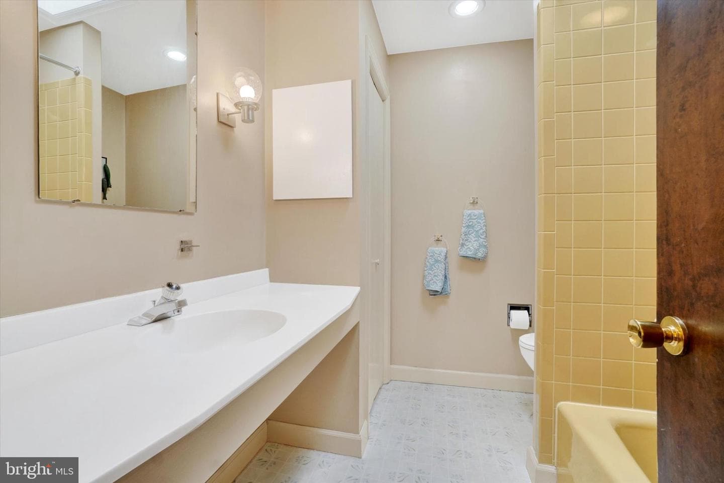 811 Michigan Avenue photo 26