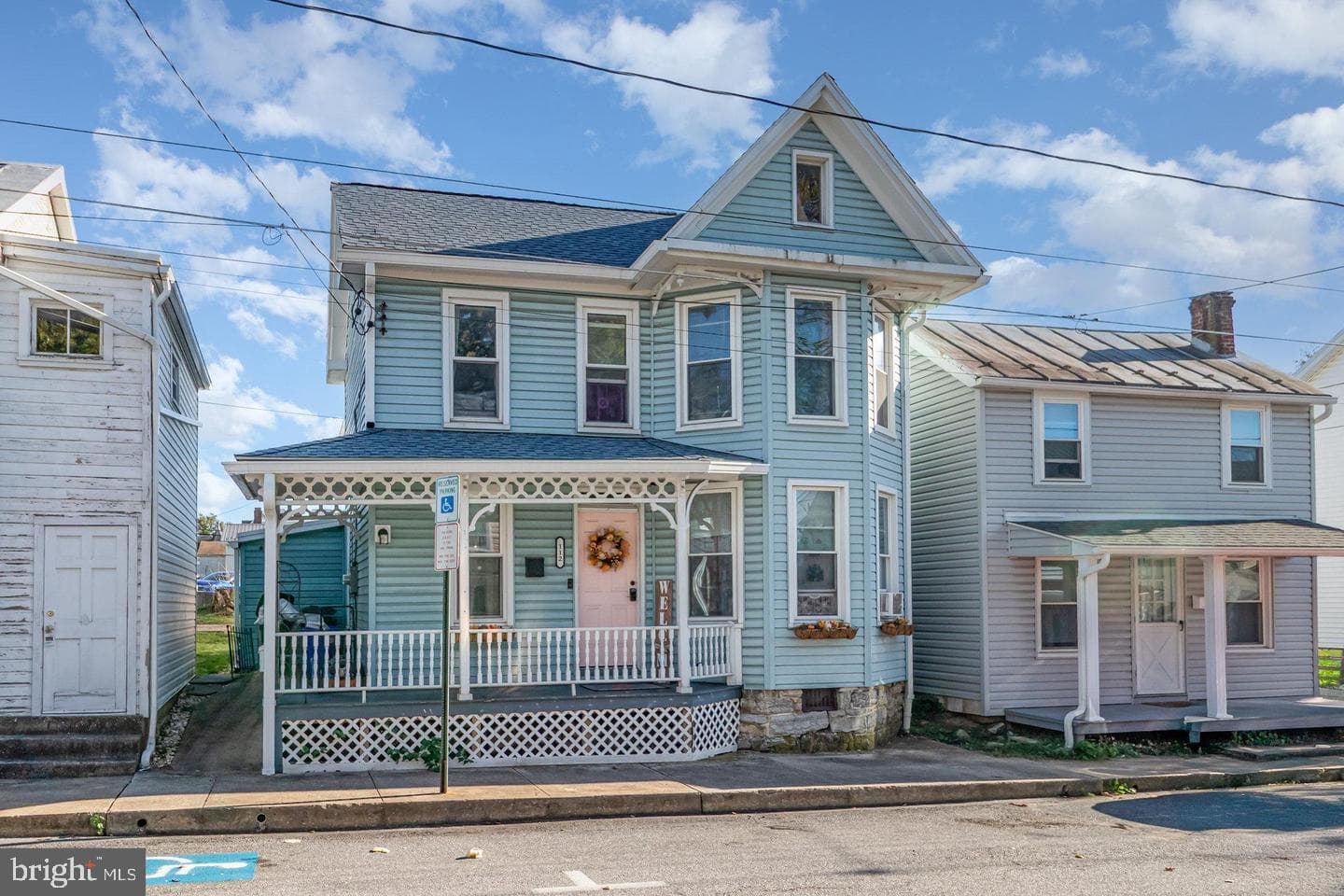 112 E Burd Street photo 2
