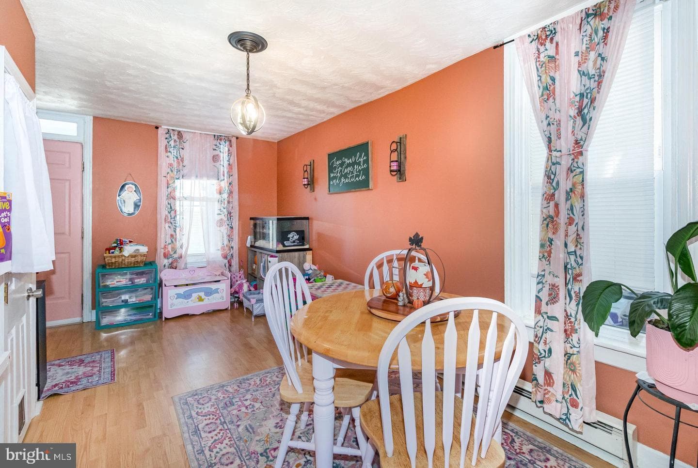 112 E Burd Street photo 6