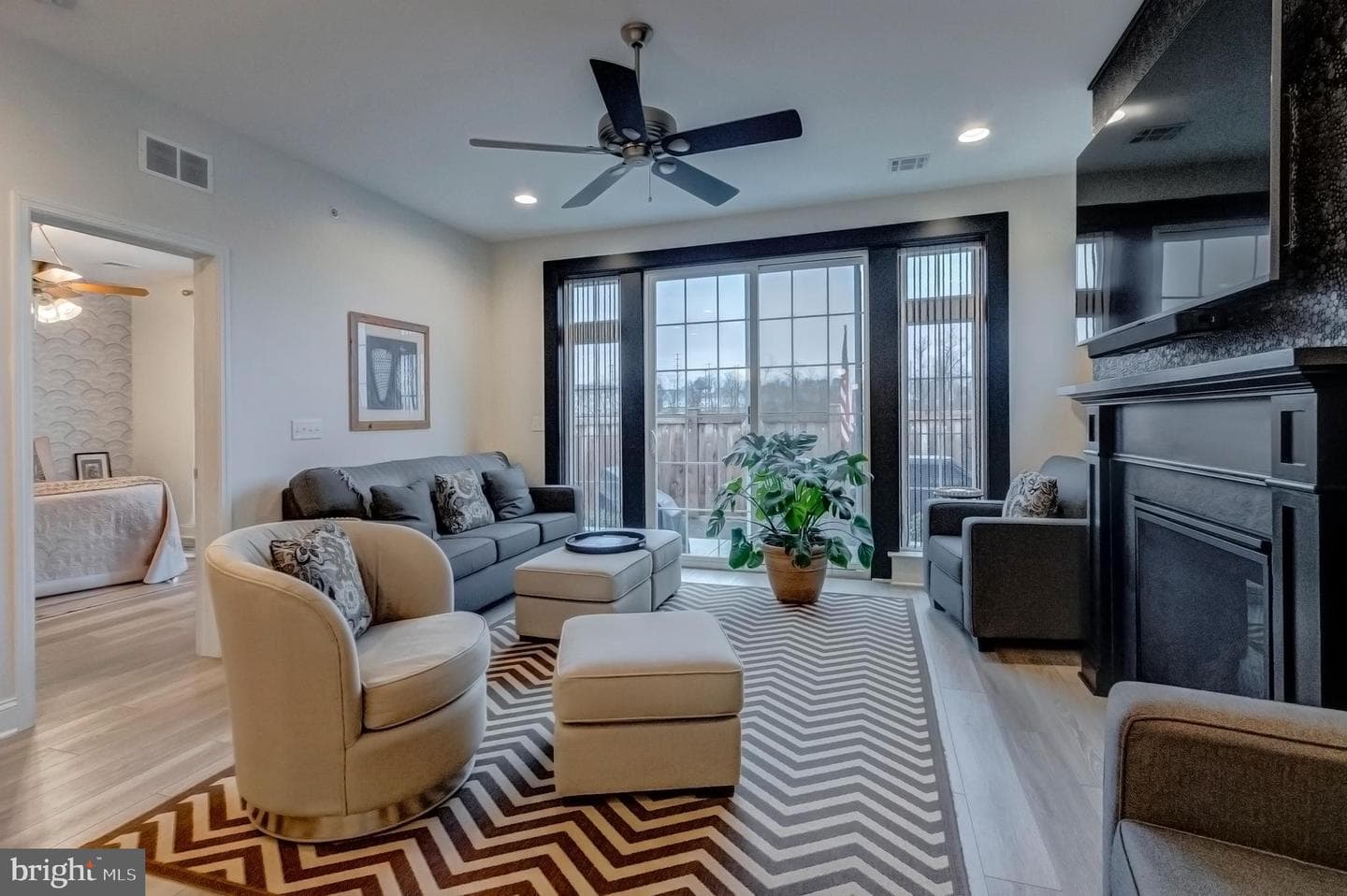 1327 Carnegie Way photo 13