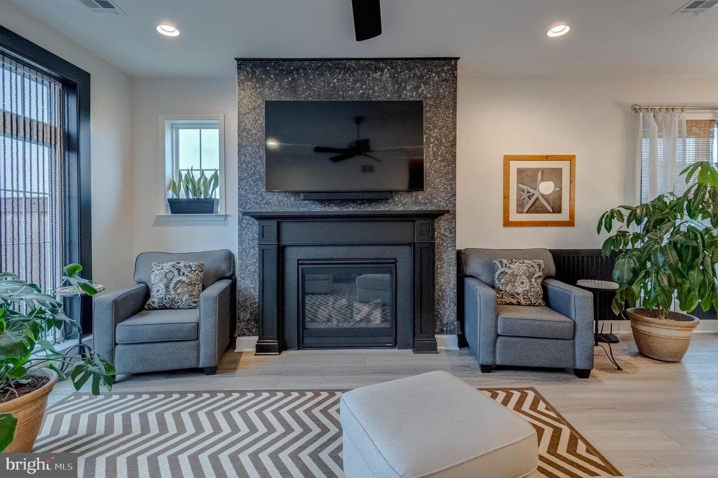 1327 Carnegie Way photo 16