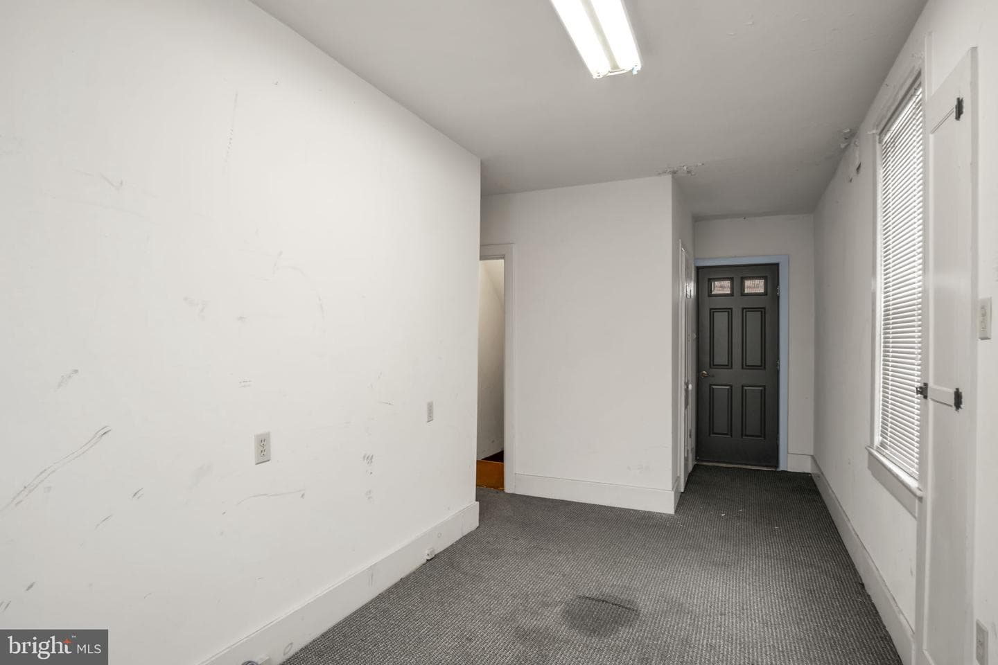1602 Spring Road photo 25