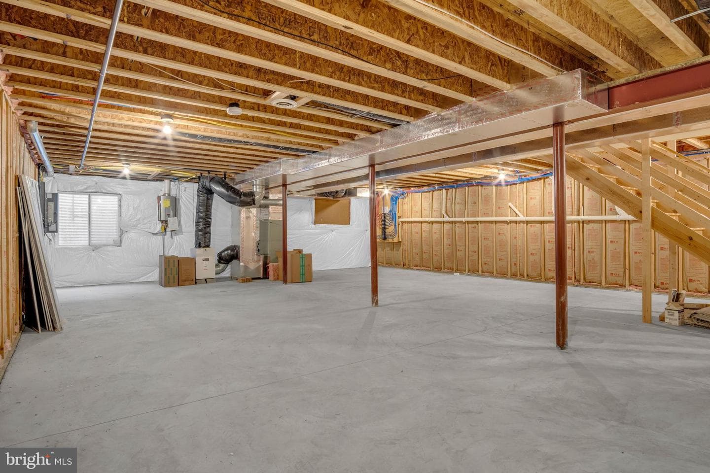 6 Jamestown Square photo 38