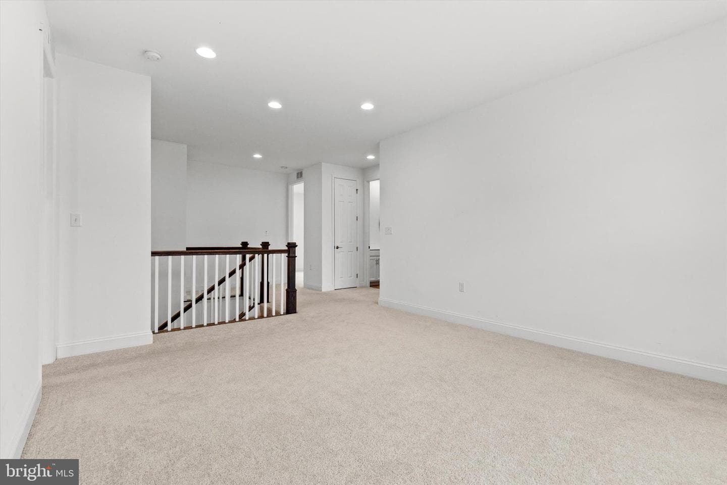 1304 Innox Rd photo 22