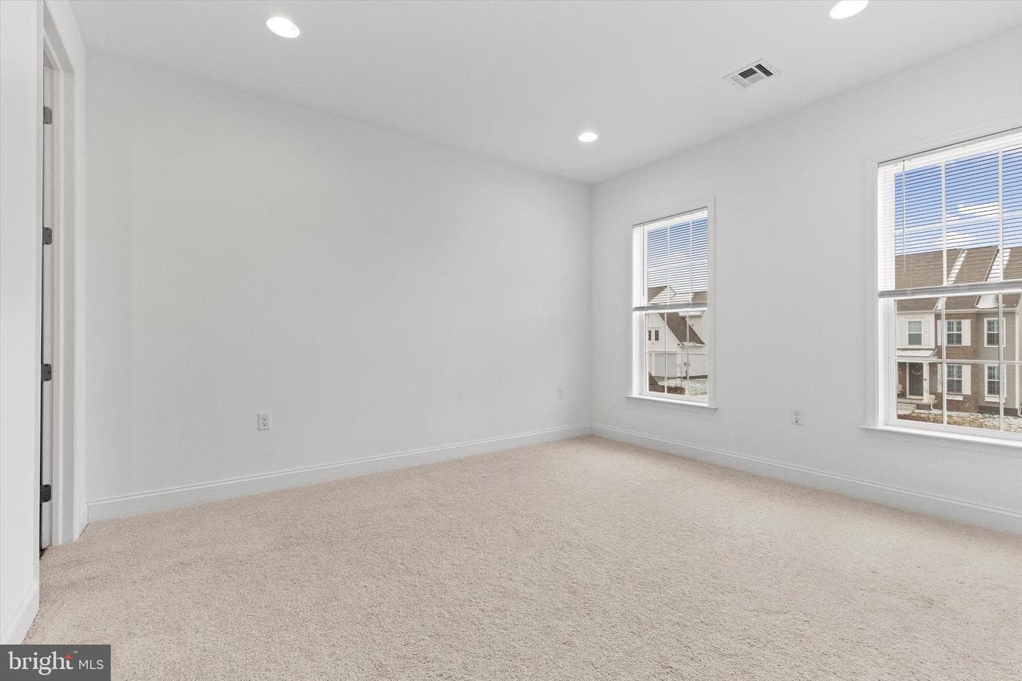 1304 Innox Rd photo 34