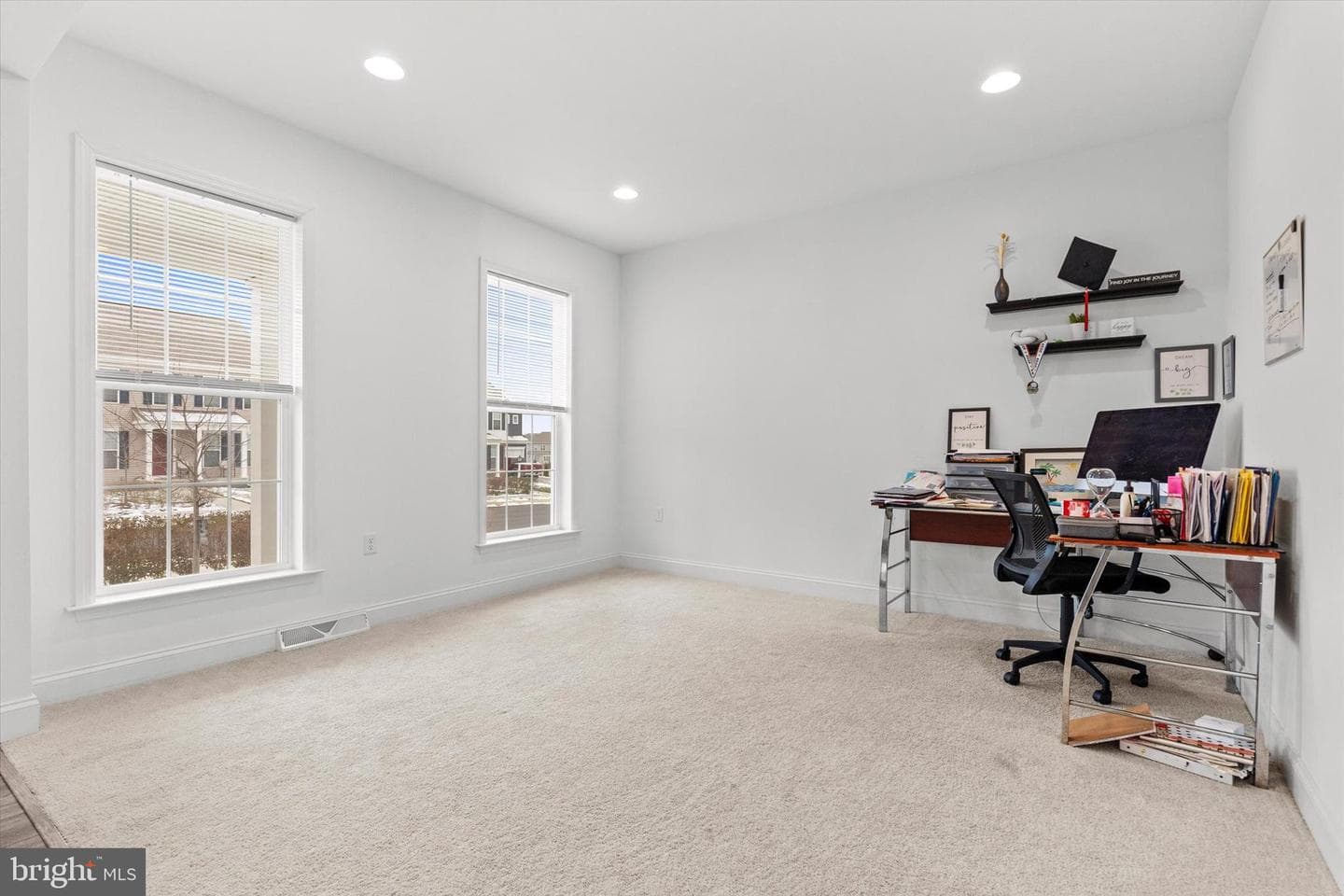 1304 Innox Rd photo 6