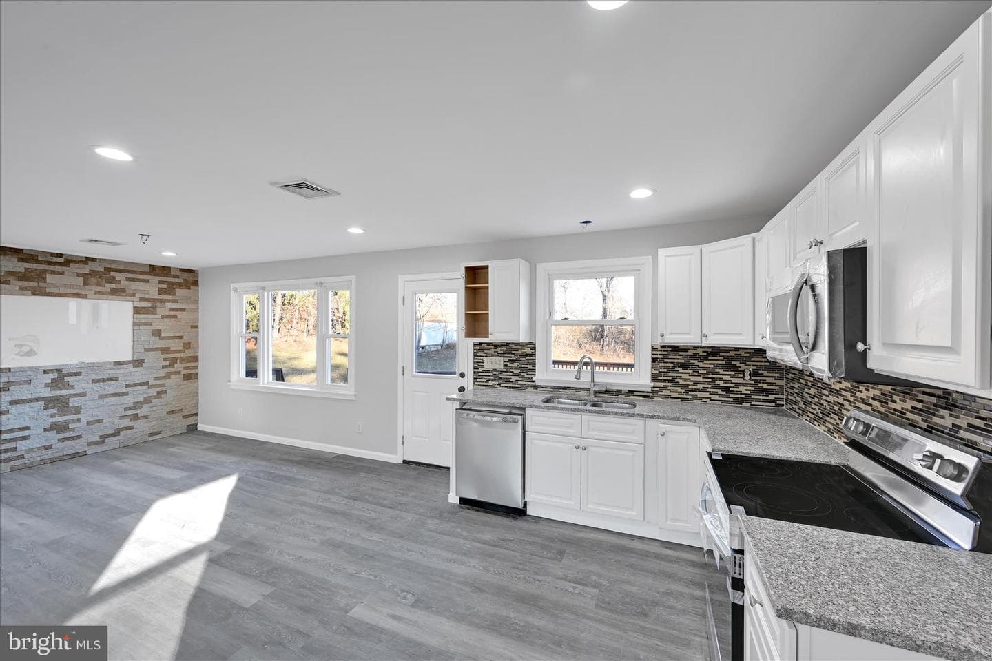 2509 Mill Road photo 13