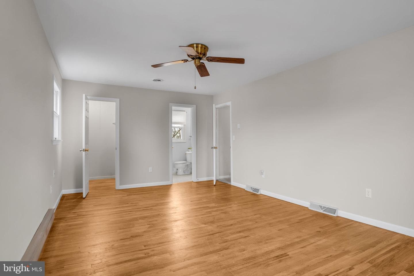 2125 Douglas Drive photo 11