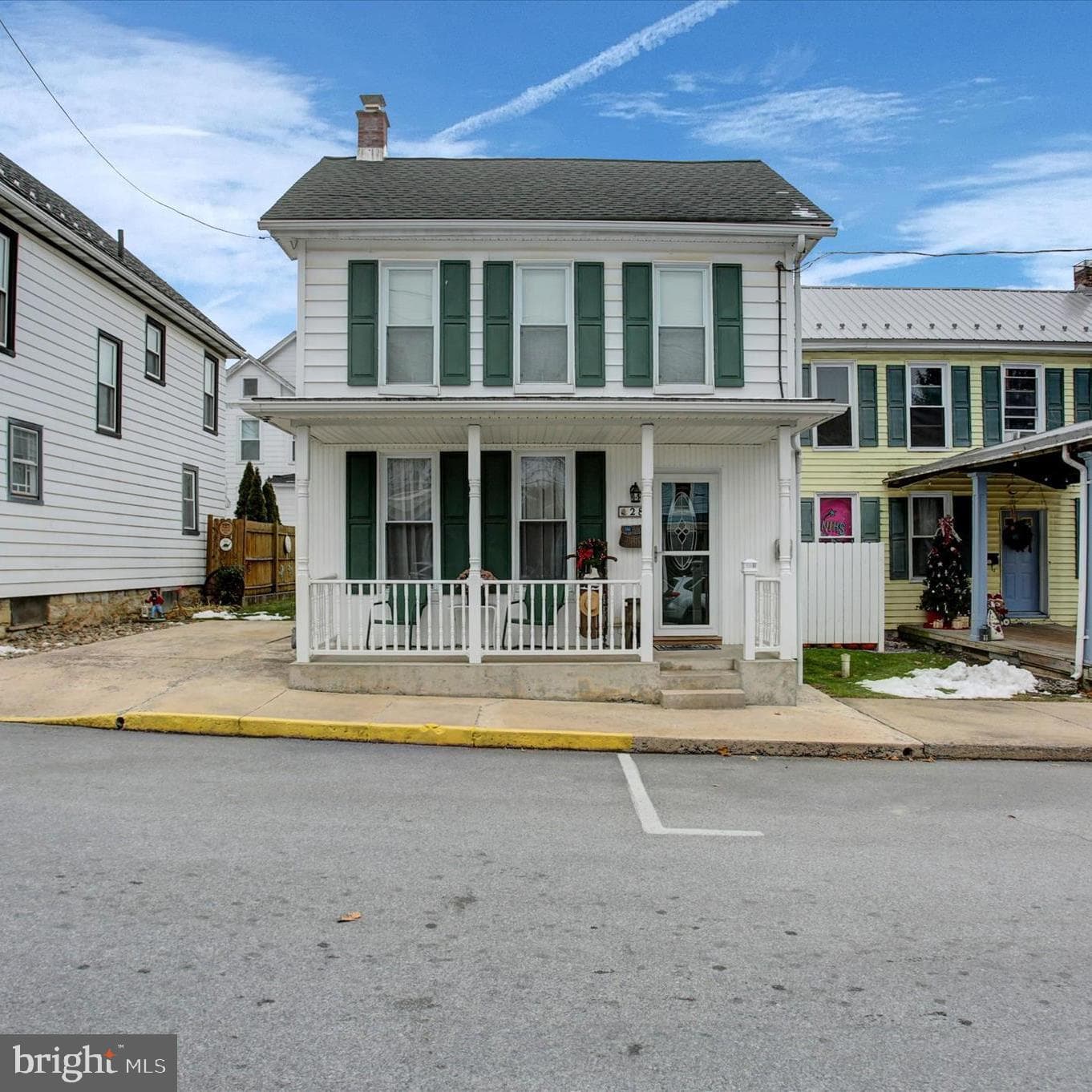 28 S Washington Street photo 1