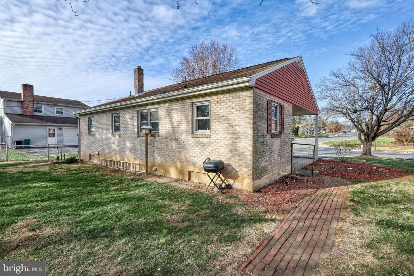 548 D Street photo 35