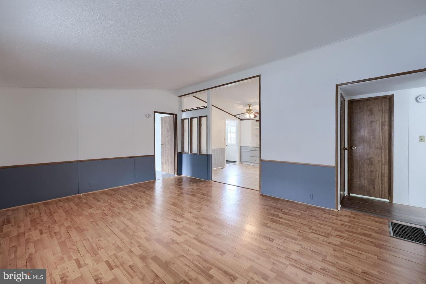 6024 Mockingbird Drive photo 14