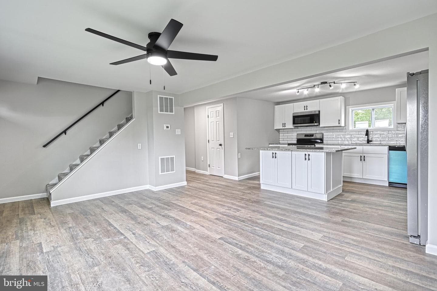 455 Petersburg Road photo 28