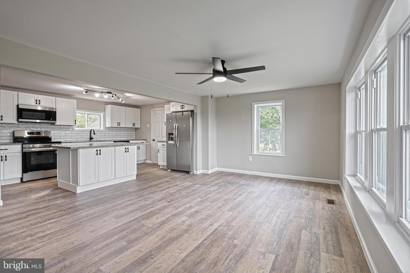 455 Petersburg Road photo 29