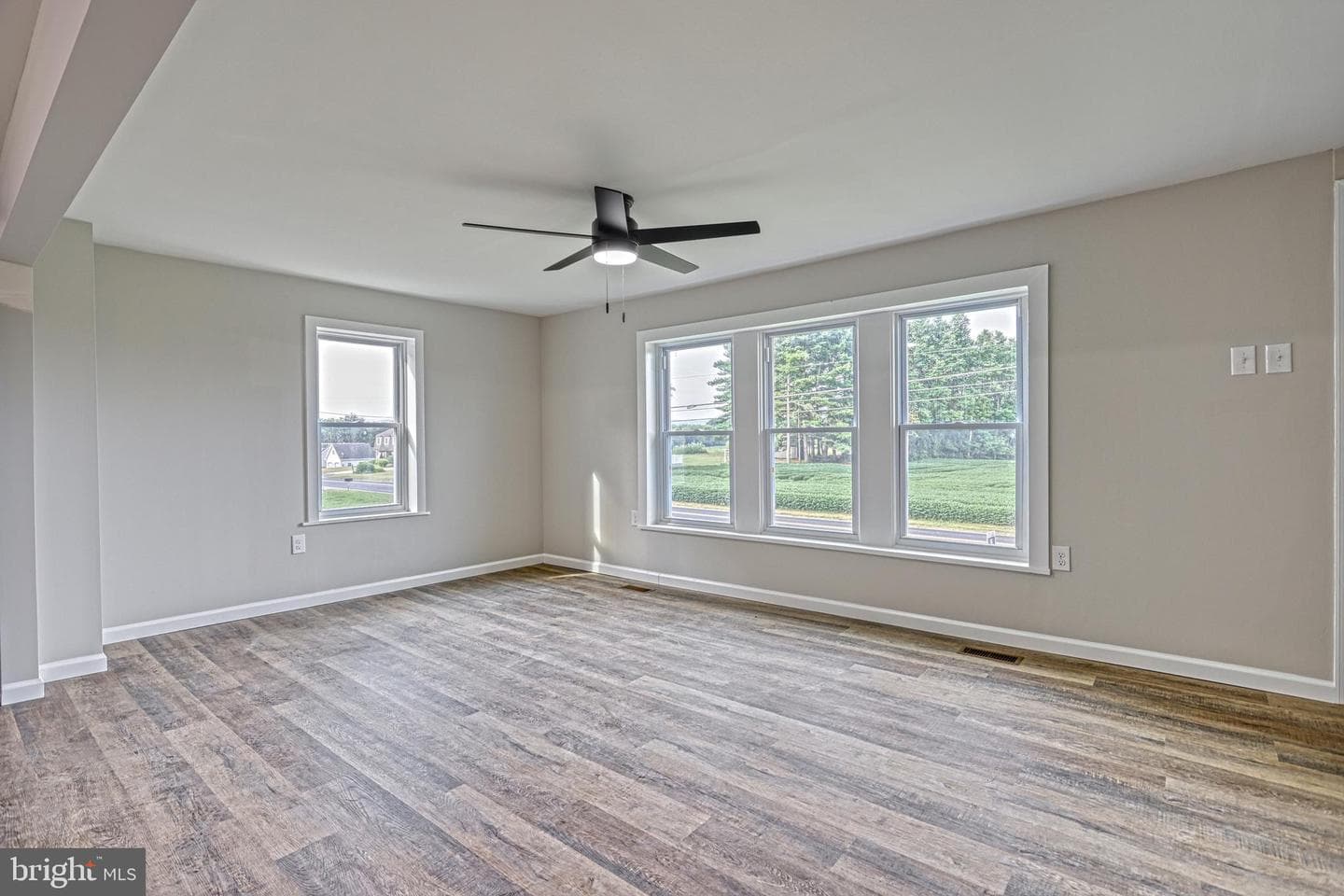 455 Petersburg Road photo 31