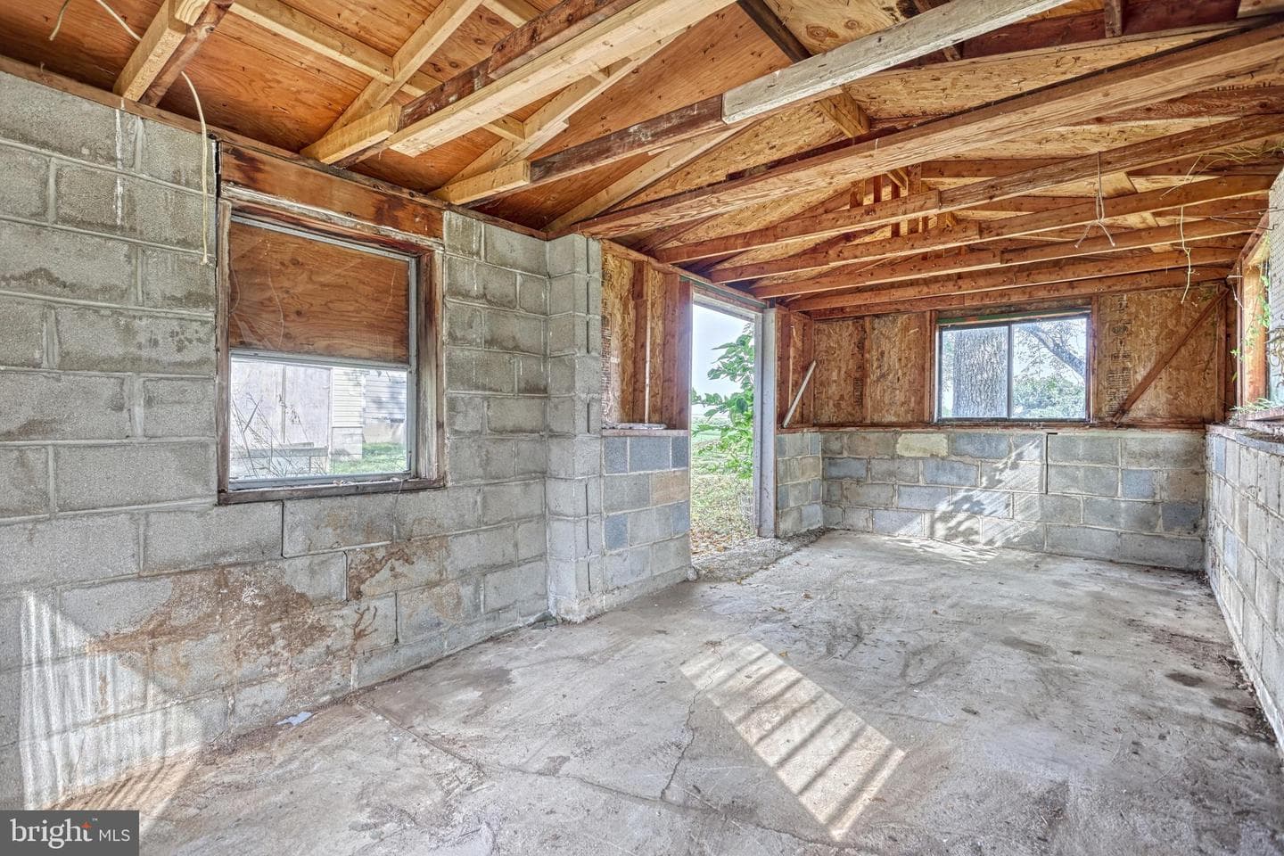 455 Petersburg Road photo 64