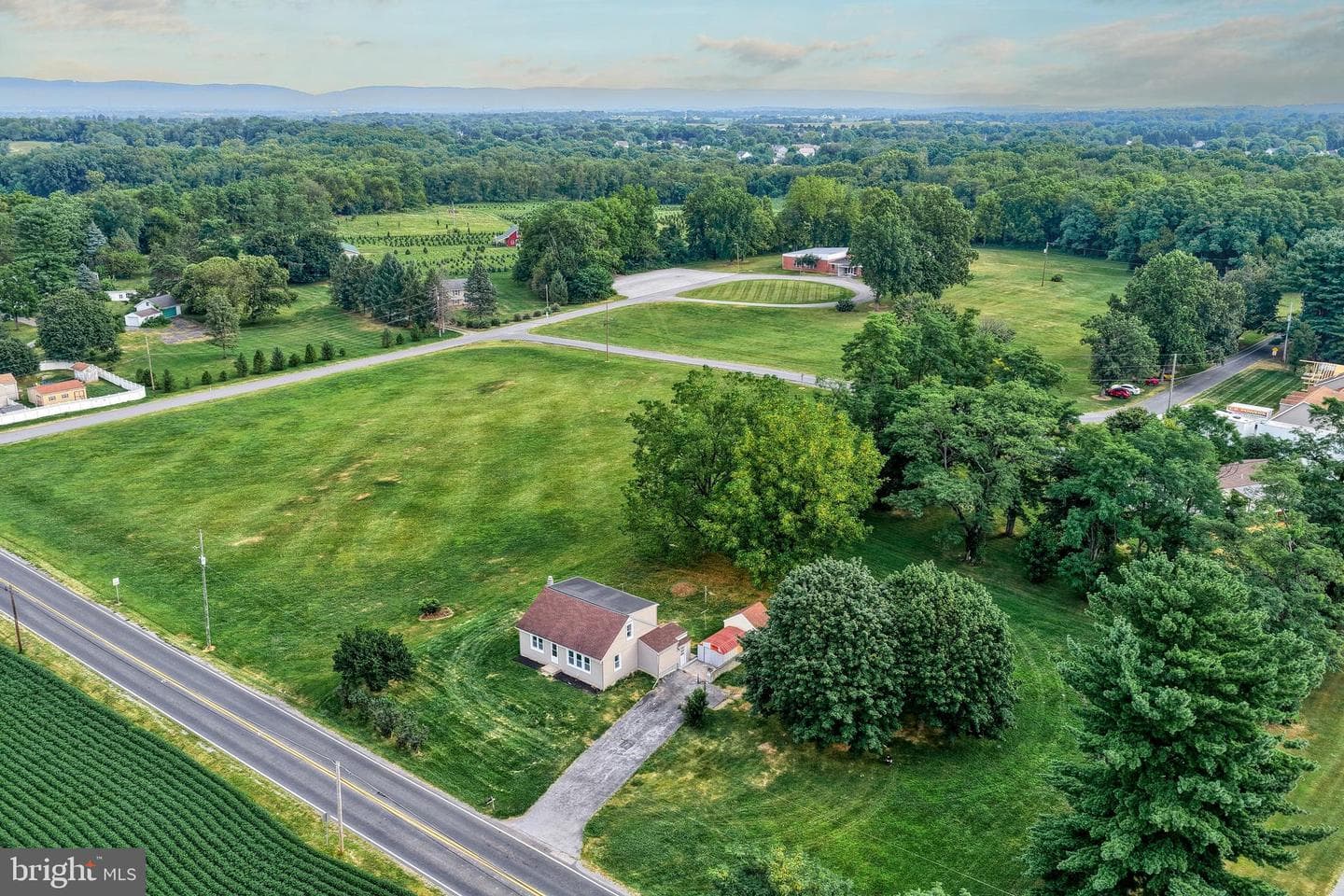 455 Petersburg Road photo 68